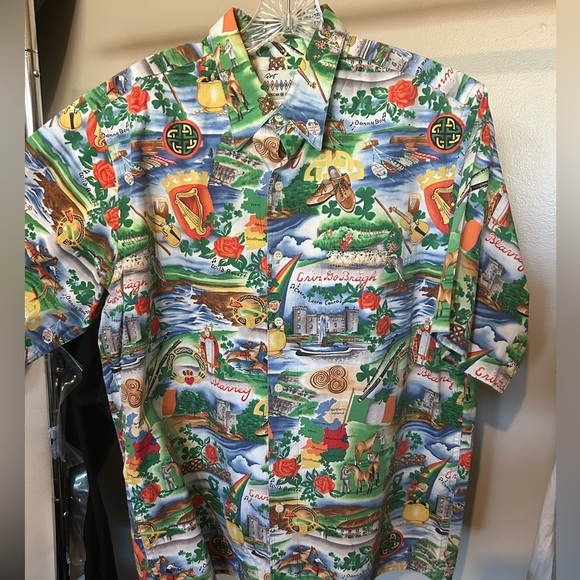 Men’s Medium Reyn Spooner Ireland Full Button Aloha Shirt - Picture 1 of 5